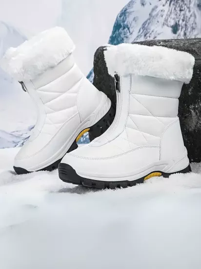 Peluş Kaplı Ön Fermuarlı Yüksek Taban Rahat ve Şık Beyaz Kadın Kar Botu