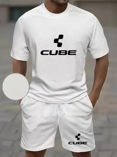 Rahat Baskılı Üç Mevsim Spor Takımı Grafik ve Harf Tasarımı ile 2 Parça Set Polyester Kumaş Hafif Esnek