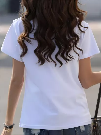 V Yaka Dokuma Slim Fit Beyaz T-Shirt