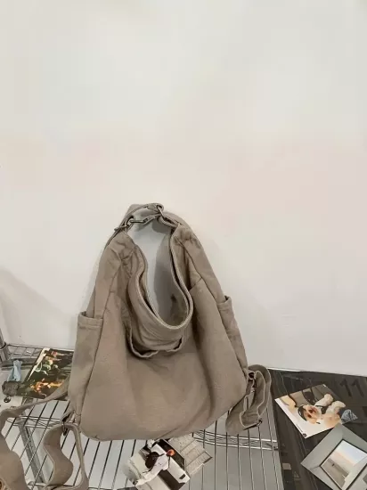 Eğlenceli Tarz Büyük Kapasiteli Ayarlanabilir Askılı Fermuarlı ve Çok Bölmeli Kadın Kanvas Çanta