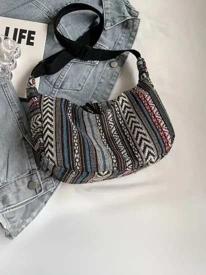 Tribal Stil Fermuarlı Kapatma İle Katlanabilir Çapraz Model Çizgili Desen Bayrak Temalı Kadın Kanvas Çanta