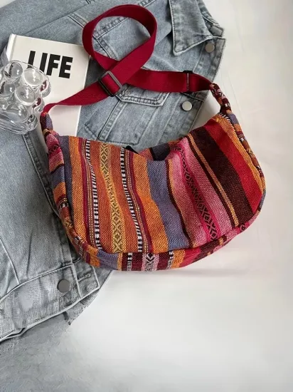 Tribal Stil Fermuarlı Kapatma İle Katlanabilir Çapraz Model Çizgili Desen Bayrak Temalı Kadın Kanvas Çanta