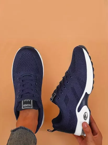 Nefes Alabilen Rahat ve Şık Hafif Kaymaz Bağcıklı Baskı Tabanlı Şık Kadın Koşu Ayakkabısı