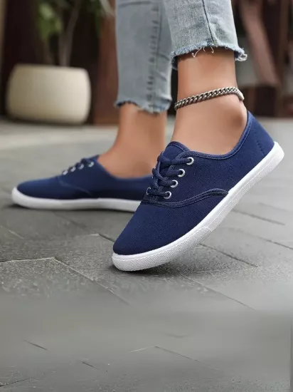 Düşük Tabanlı Bağcıklı Hafif ve Rahat Günlük Kullanım İçin Mavi Kadın Sneaker