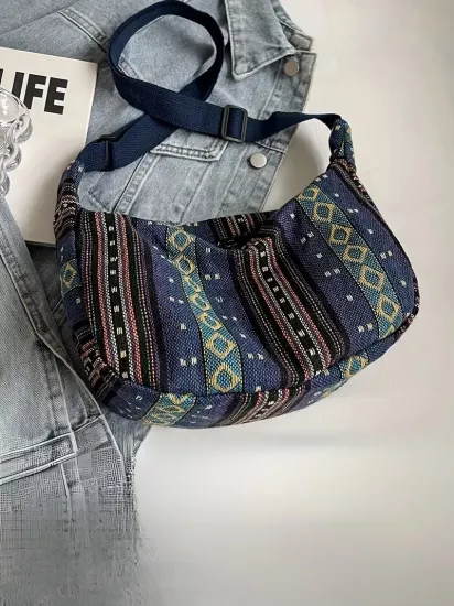 Tribal Stil Fermuarlı Kapatma İle Katlanabilir Çapraz Model Çizgili Desen Bayrak Temalı Kadın Kanvas Çanta