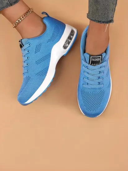 Nefes Alabilen Rahat ve Şık Hafif Kaymaz Bağcıklı Baskı Tabanlı Şık Kadın Koşu Ayakkabısı