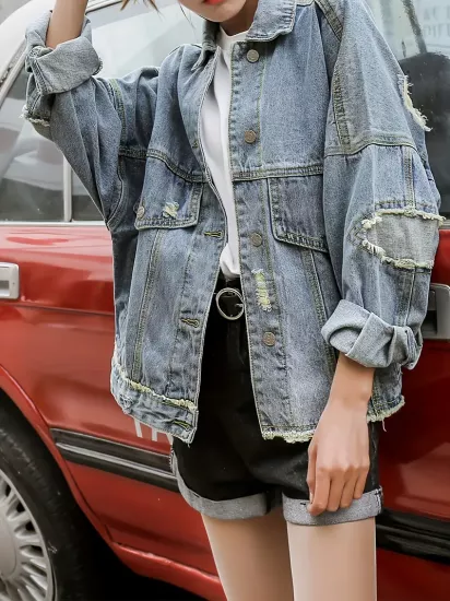 Klasik Şehirli Tarzda Yırtmaçlı Mavi Kadın Uzun Jean Ceket