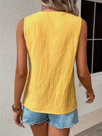 V Yaka Kıvrımlı Kısa Kollu Sarı Kadın Bluz