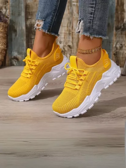 Bağcıklı Rahat Günlük Kullanım İçin Spor Tarz Sarı Kadın Ayakkabı