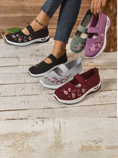 Kauçuk Tabanlı Üst Kumaş ve Astarlı Düşük Topuklu Rahat Bordo Kadın Sneaker